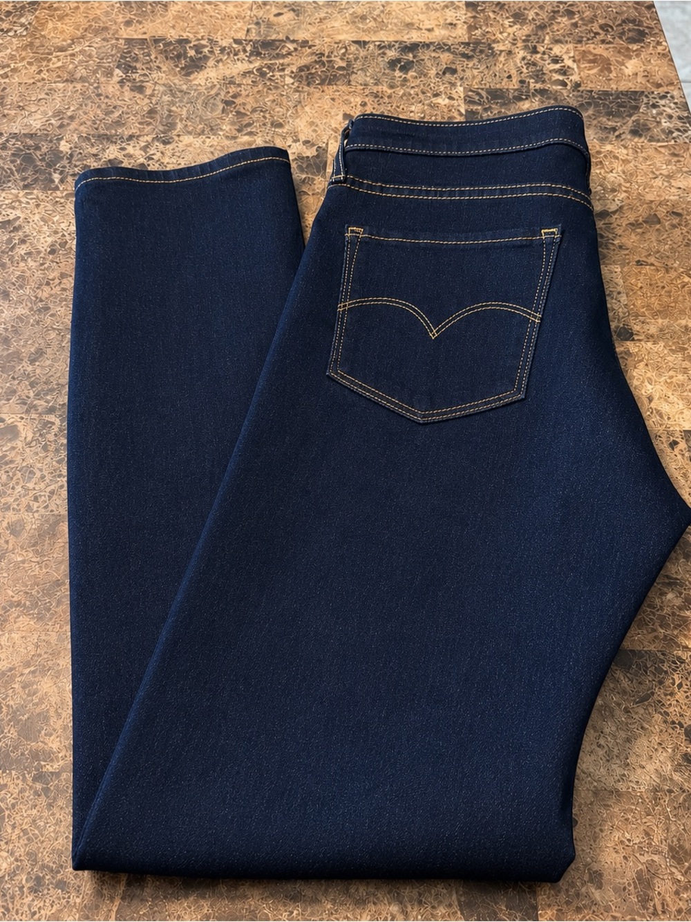 👖 Levi's 311 Shaping Skinny Jeans |
Size 29 | Dark Wash - Picture 5 of 5